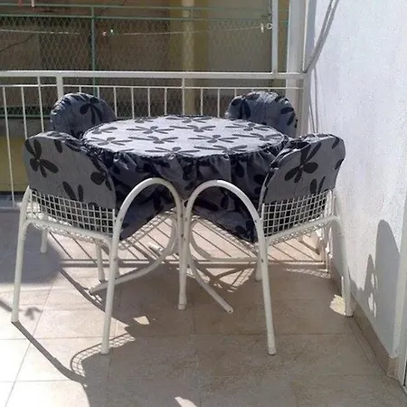 In 31109 Biograd na Moru